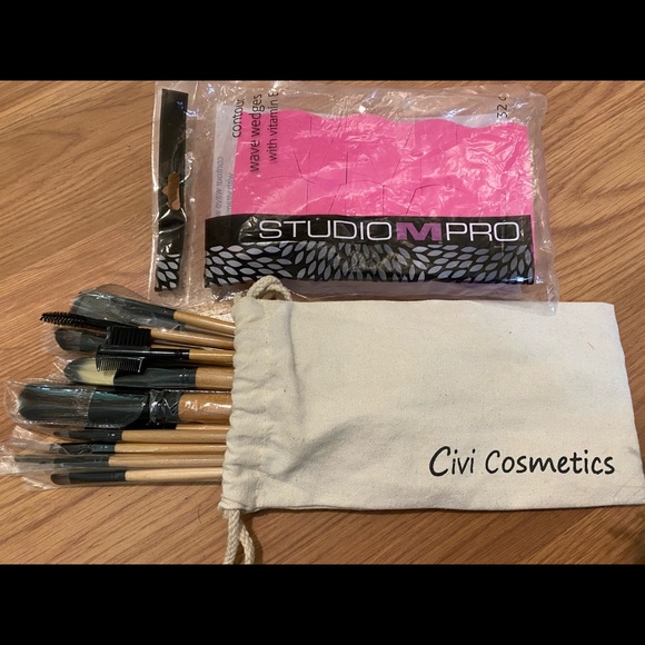 New makeup items bundle - Picture 1 of 2